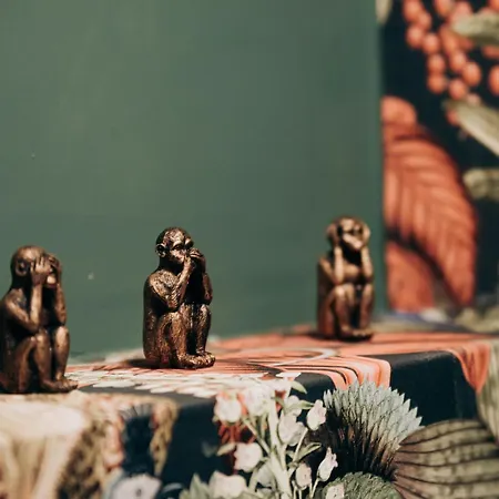 Wonderland For Rent Gazde/Camere de închiriat *